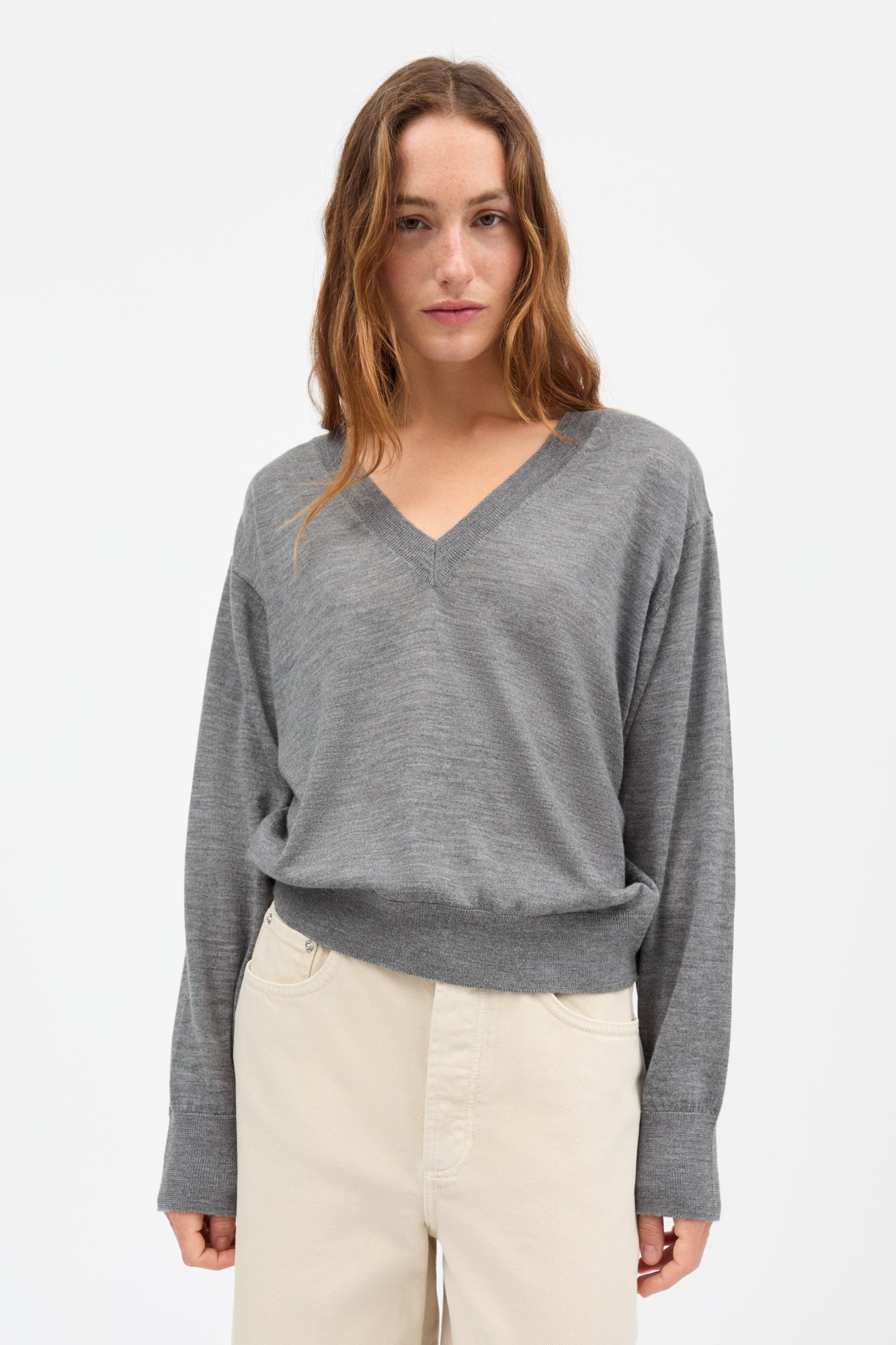 Skall Studio Amethyst V-neck jumper Jumper Grey melange